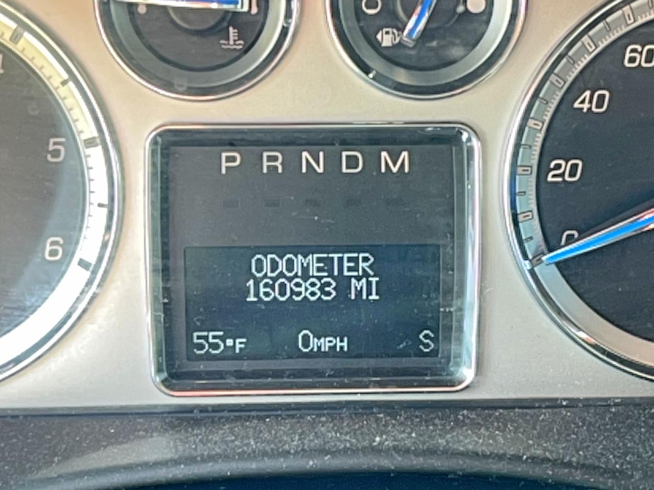 2009 Cadillac Escalade VIN 1GYFC26249R101597 photo 8