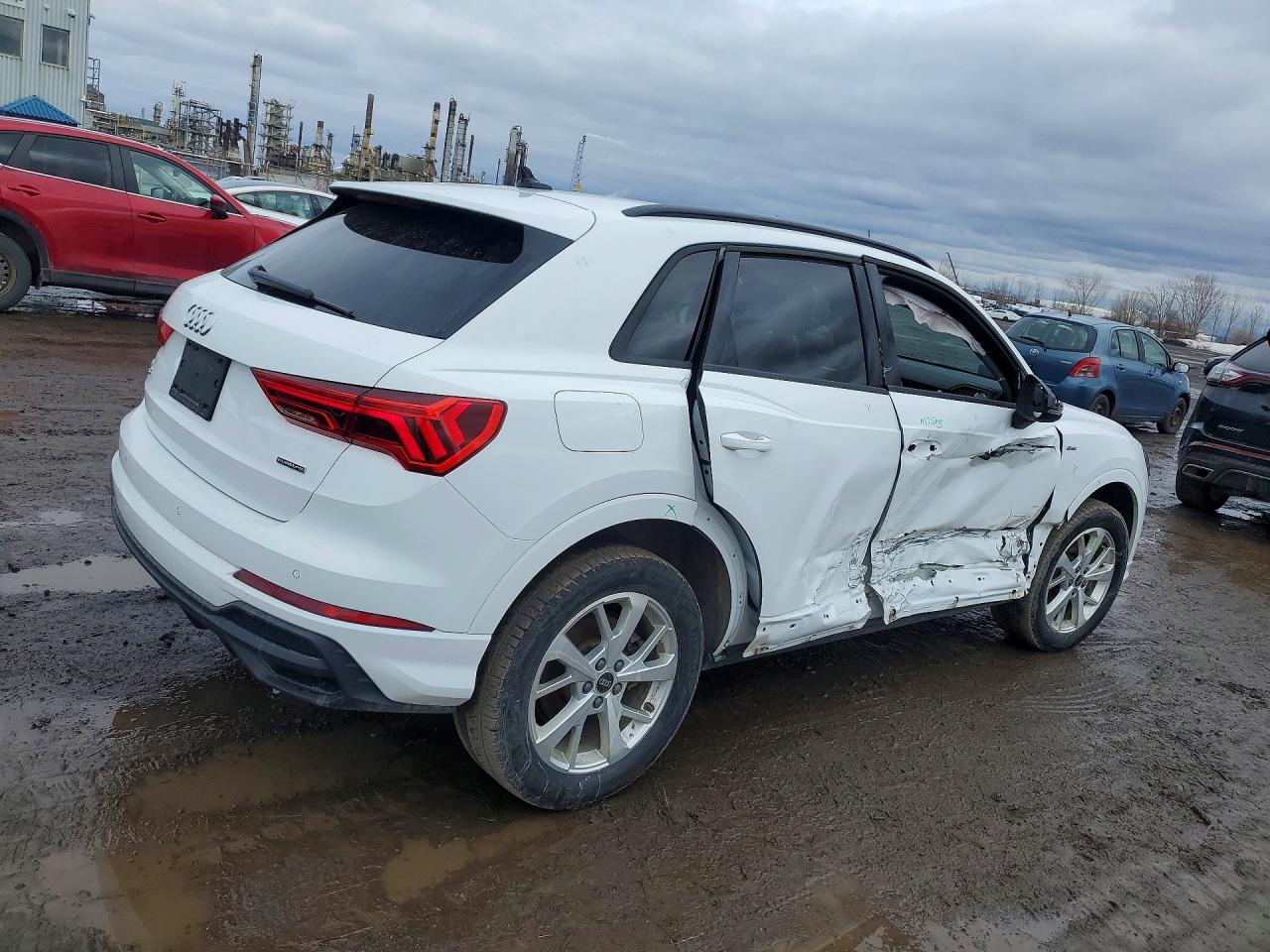 2024 Audi Q3 VIN WA1DECF36R1025704 photo 3