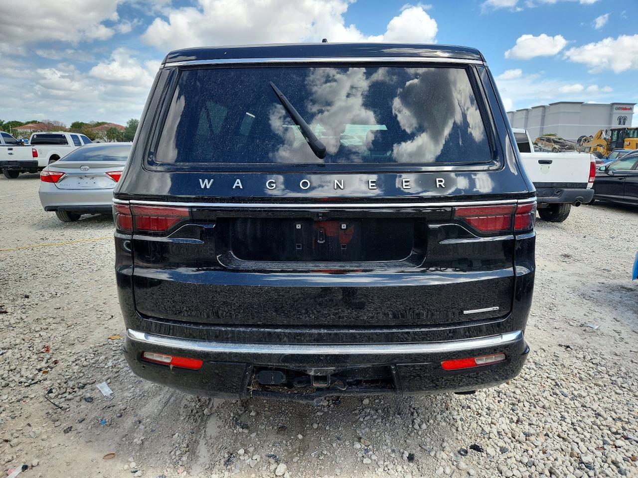 2024 Jeep Wagoneer VIN 1C4SJSBP8RS104961 photo 6