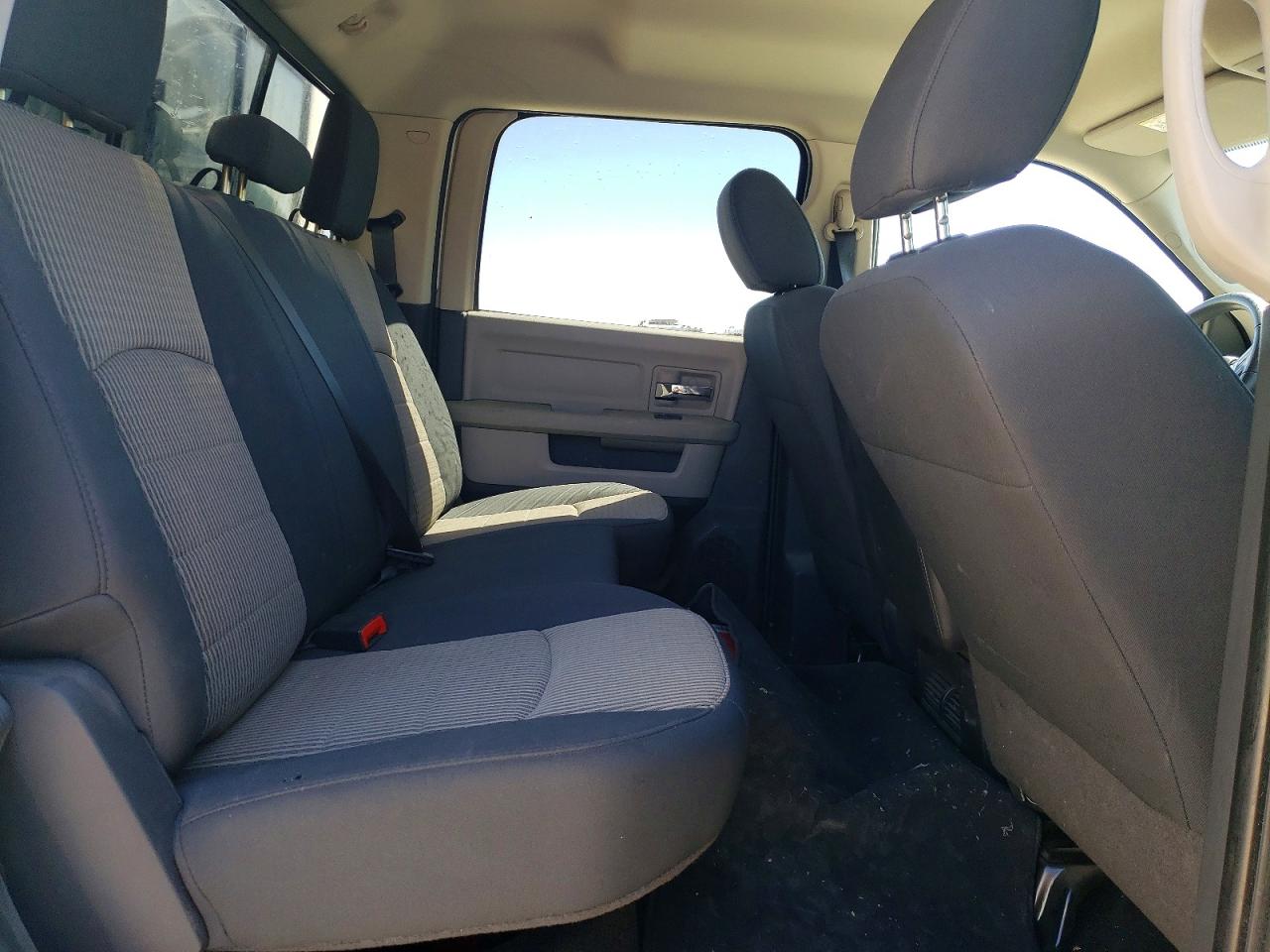 2011 Dodge All models VIN 3D7TT2CT7BG623674 photo 10