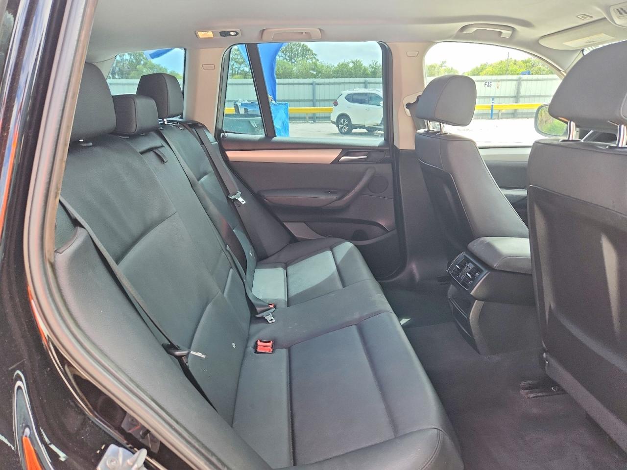 2012 BMW X3 VIN 5UXWX5C5XCL717923 photo 11