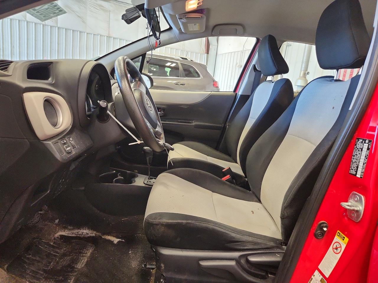 2014 Toyota Yaris VIN JTDKTUD39ED589321 photo 7