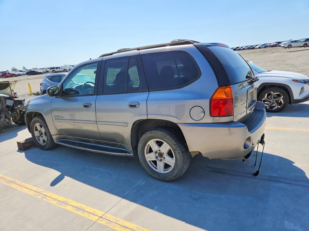 2006 GMC Envoy VIN 1GKET63M062298663 photo 2