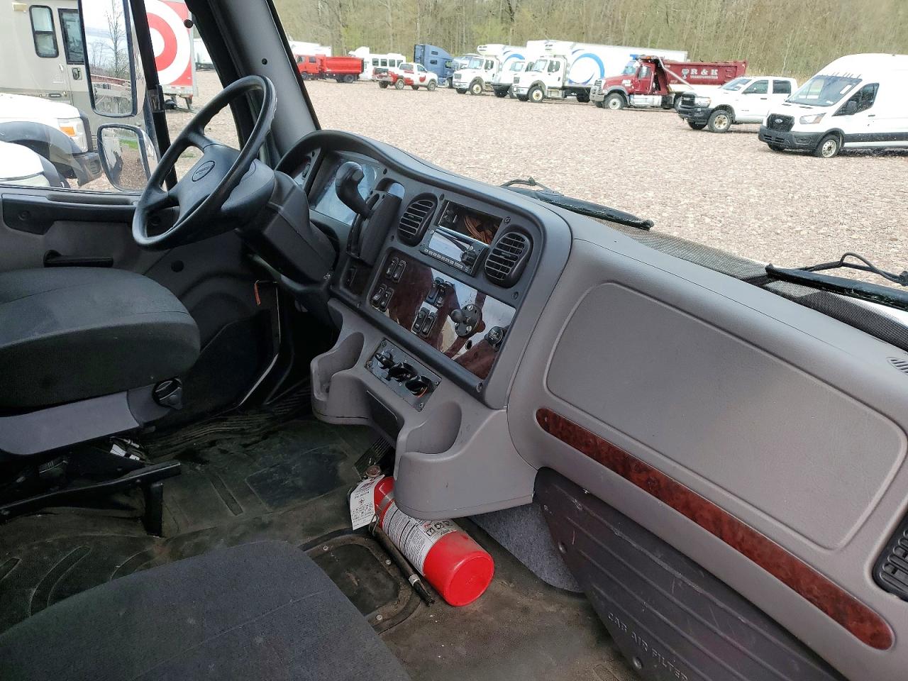 2023 FREIGHTLINER All other VIN 1FVACWFD1PHNS8834 photo 5