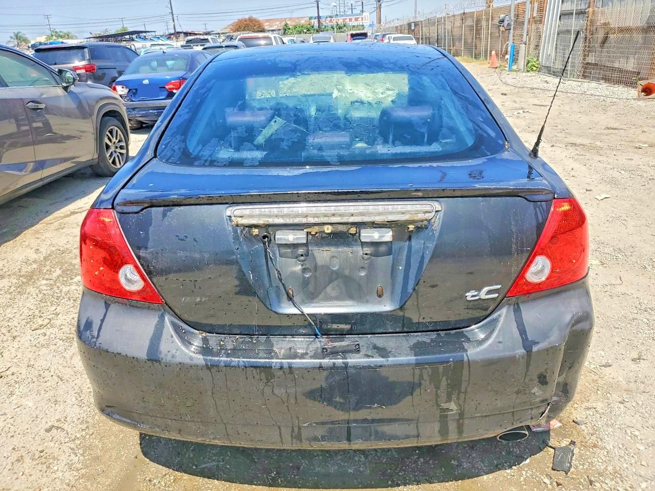 2005 Scion Tc VIN JTKDE177850061429 photo 6