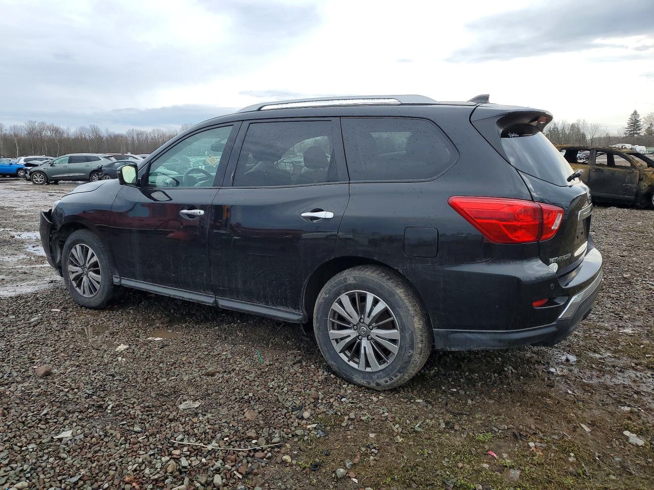2019 Nissan Pathfinder VIN 5N1DR2MM3KC645724 photo 2