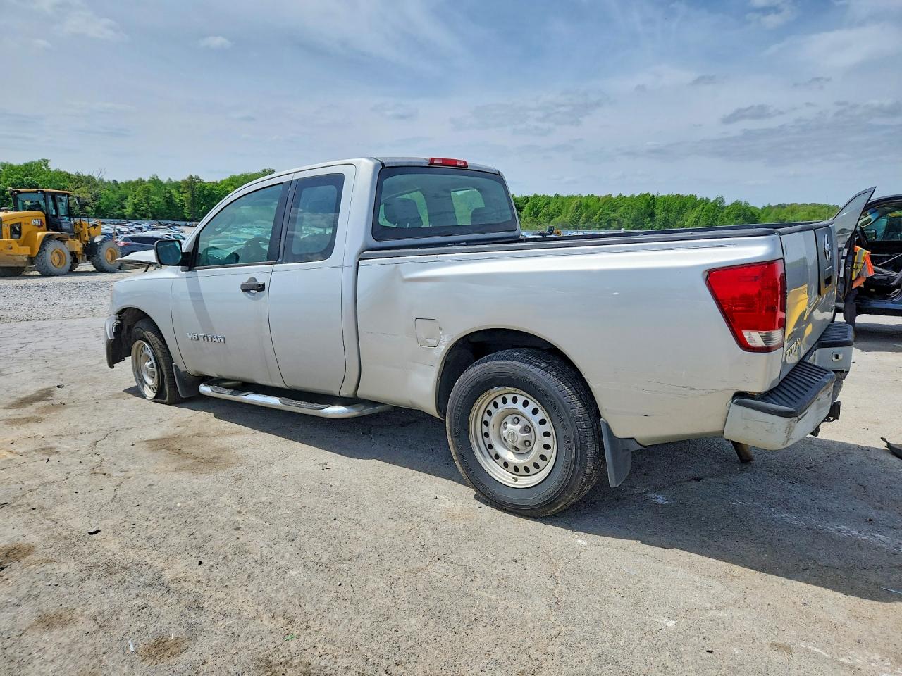 2008 Nissan TITAN VIN 1N6AA06A18N326242 photo 2