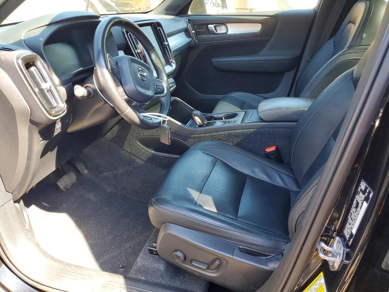 2020 Xc40 VIN YV4162UK9L2277066 photo 7