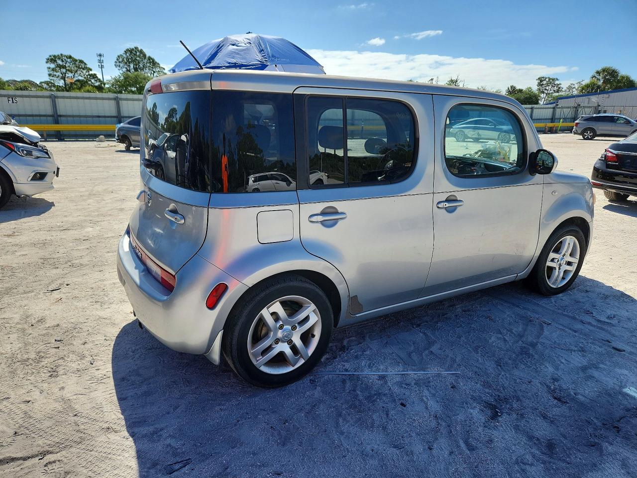 2010 NISSAN Cube VIN JN8AZ2KR5AT165614 photo 3
