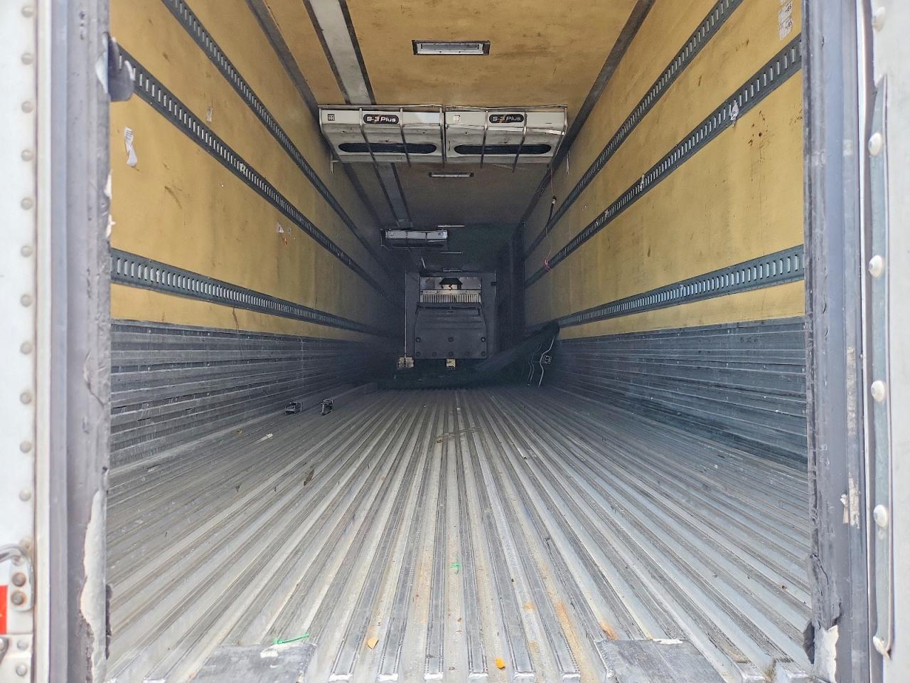 2015 UTILITY All models VIN 1UYVS2539FM245011 photo 6