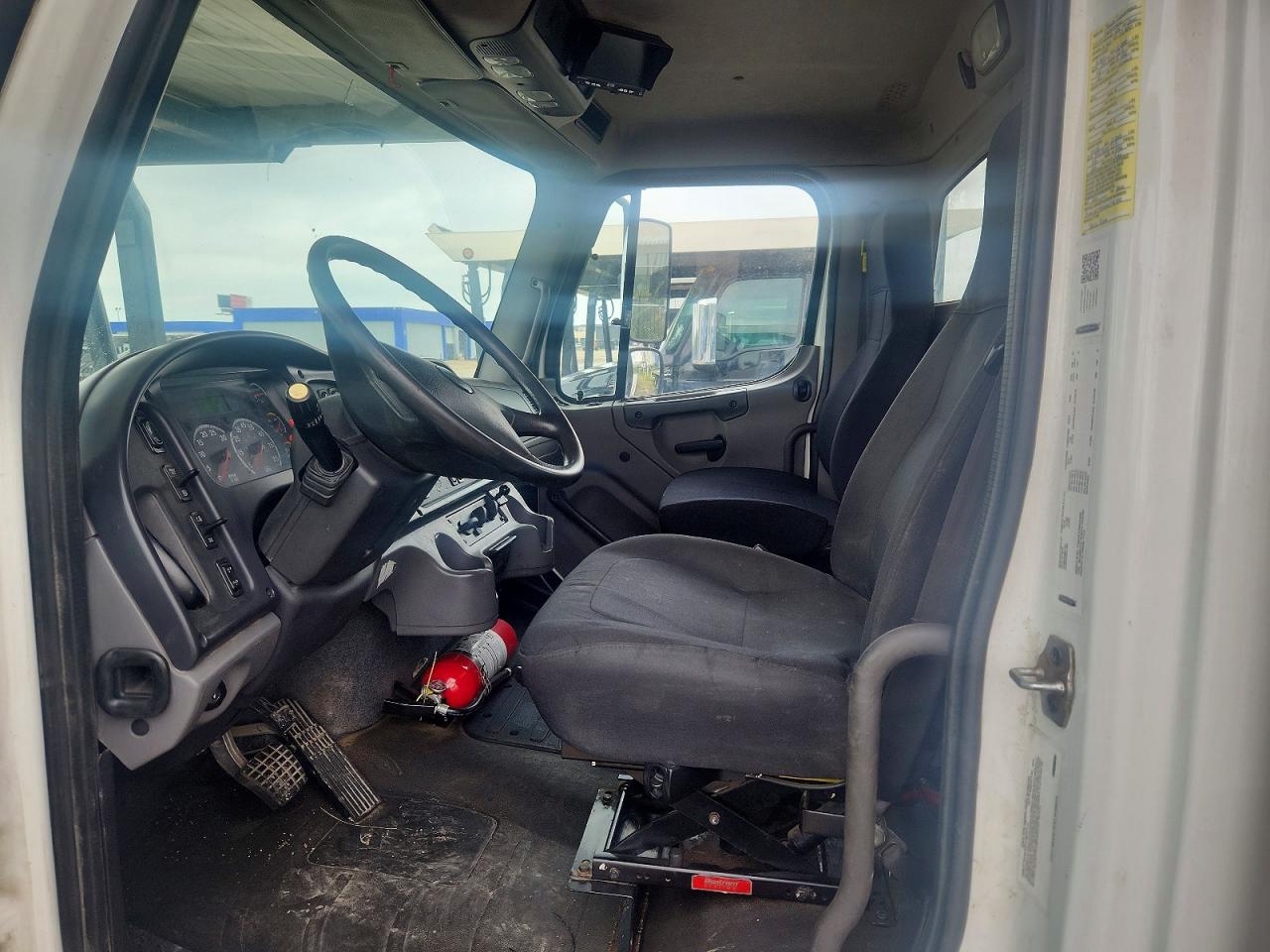 2017 FREIGHTLINER All other VIN 1FVACXCY4HHHY4645 photo 7