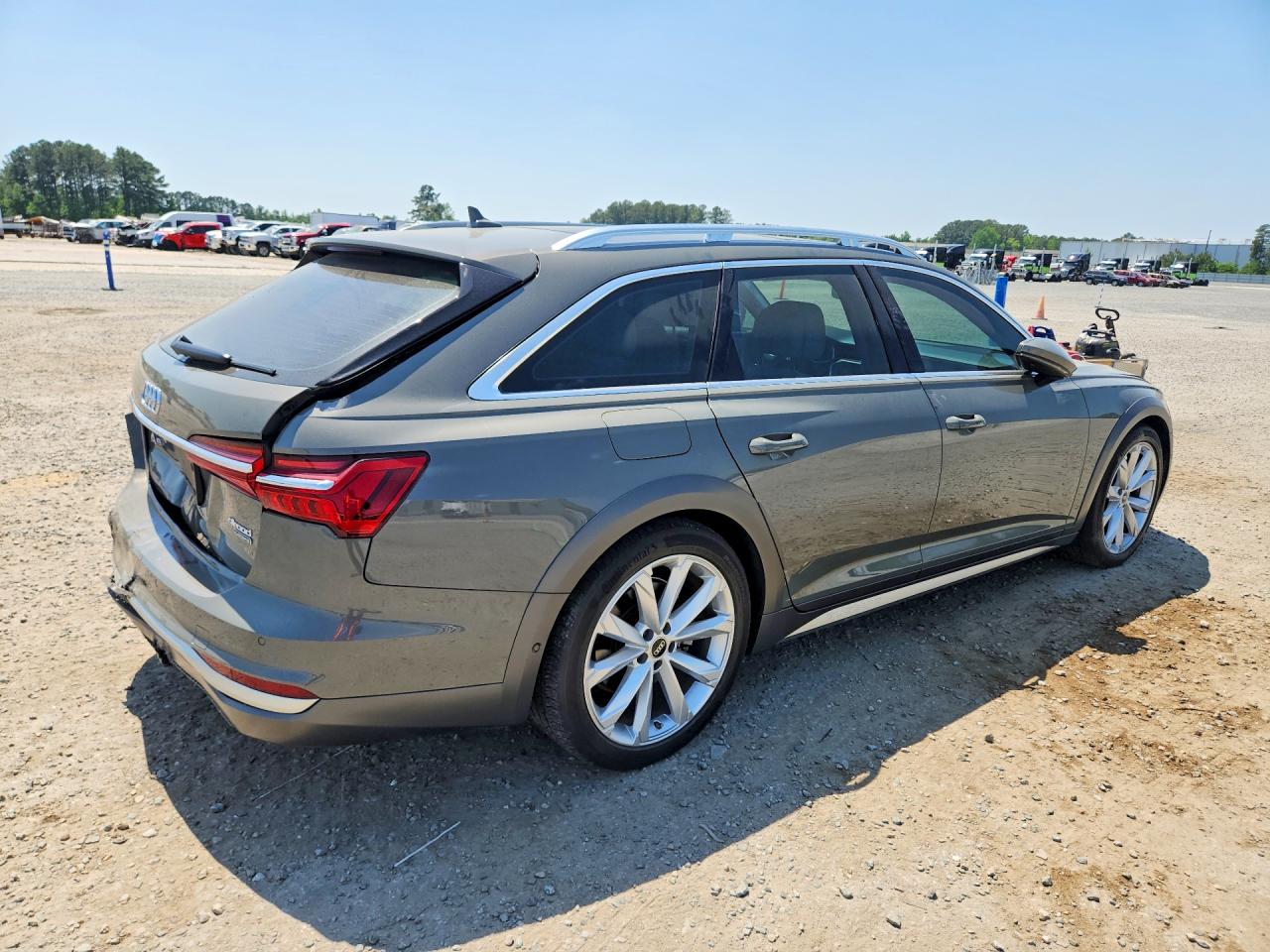 2022 Audi A6 VIN WAU72BF21NN067209 photo 3