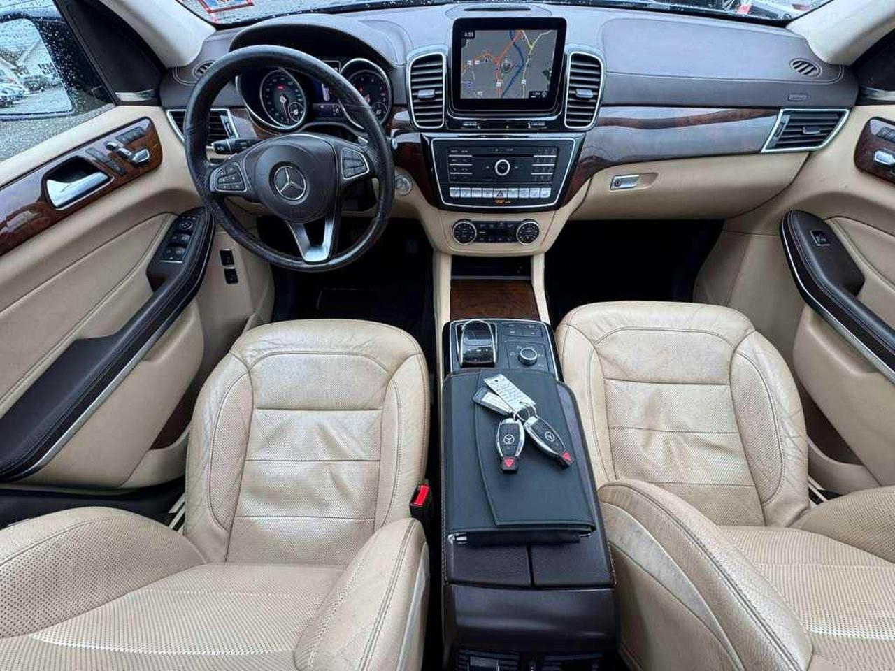2018 MERCEDES-BENZ Gls-class VIN 4JGDF7DE1JB117151 photo 9