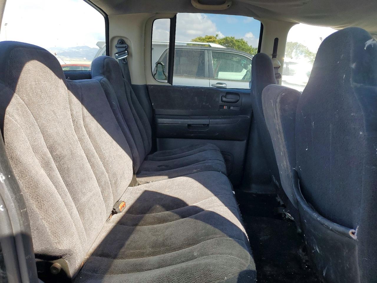 2003 Dodge Dakota VIN 1D7HL48X23S284149 photo 10