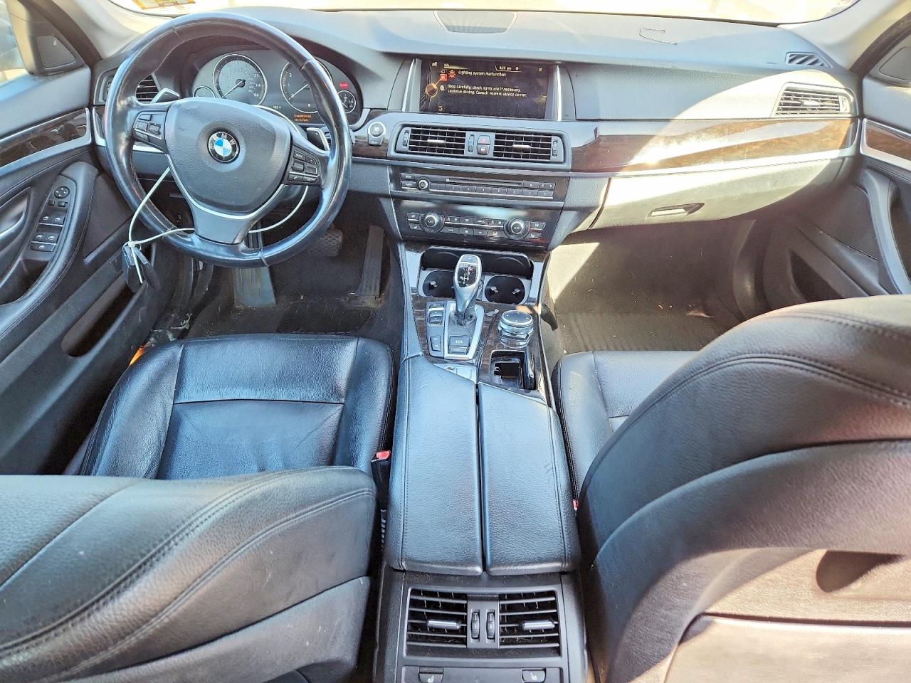 2016 BMW 5 series VIN WBA5A7C51GG151172 photo 8