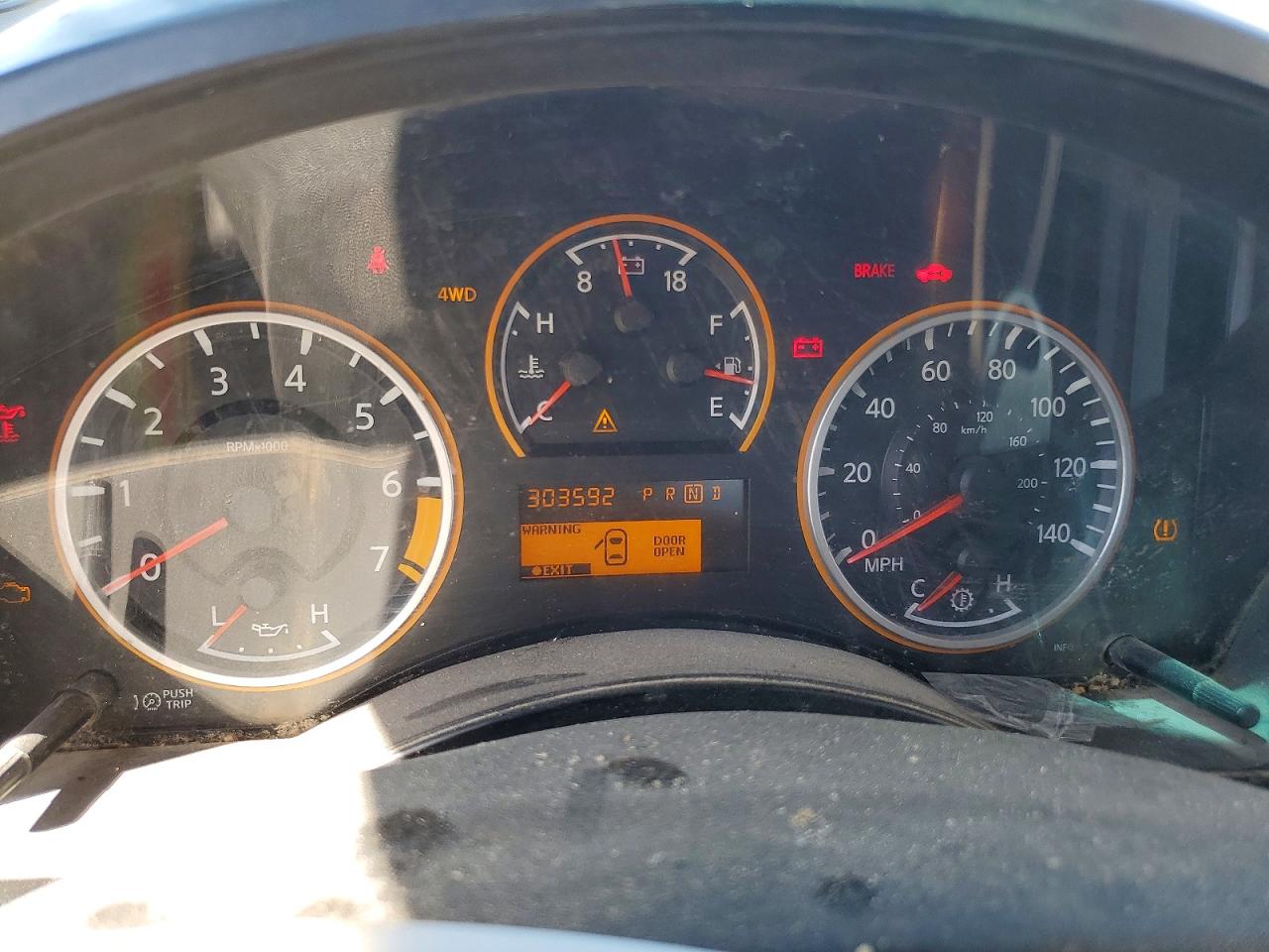 2014 Nissan TITAN VIN 1N6AA0EC1EN514290 photo 9