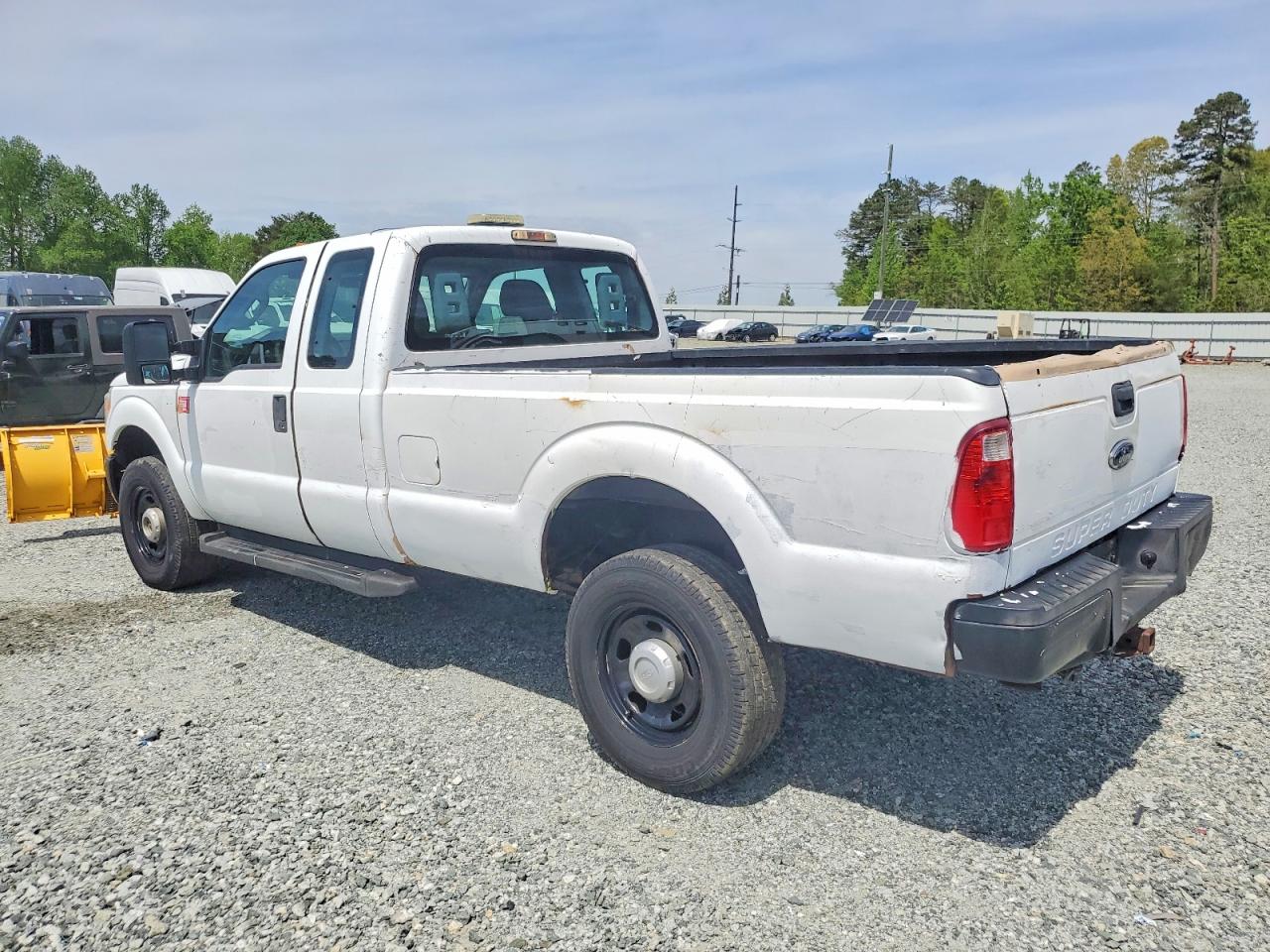 2014 Ford F350 VIN 1FT8X3B61EEA94661 photo 3