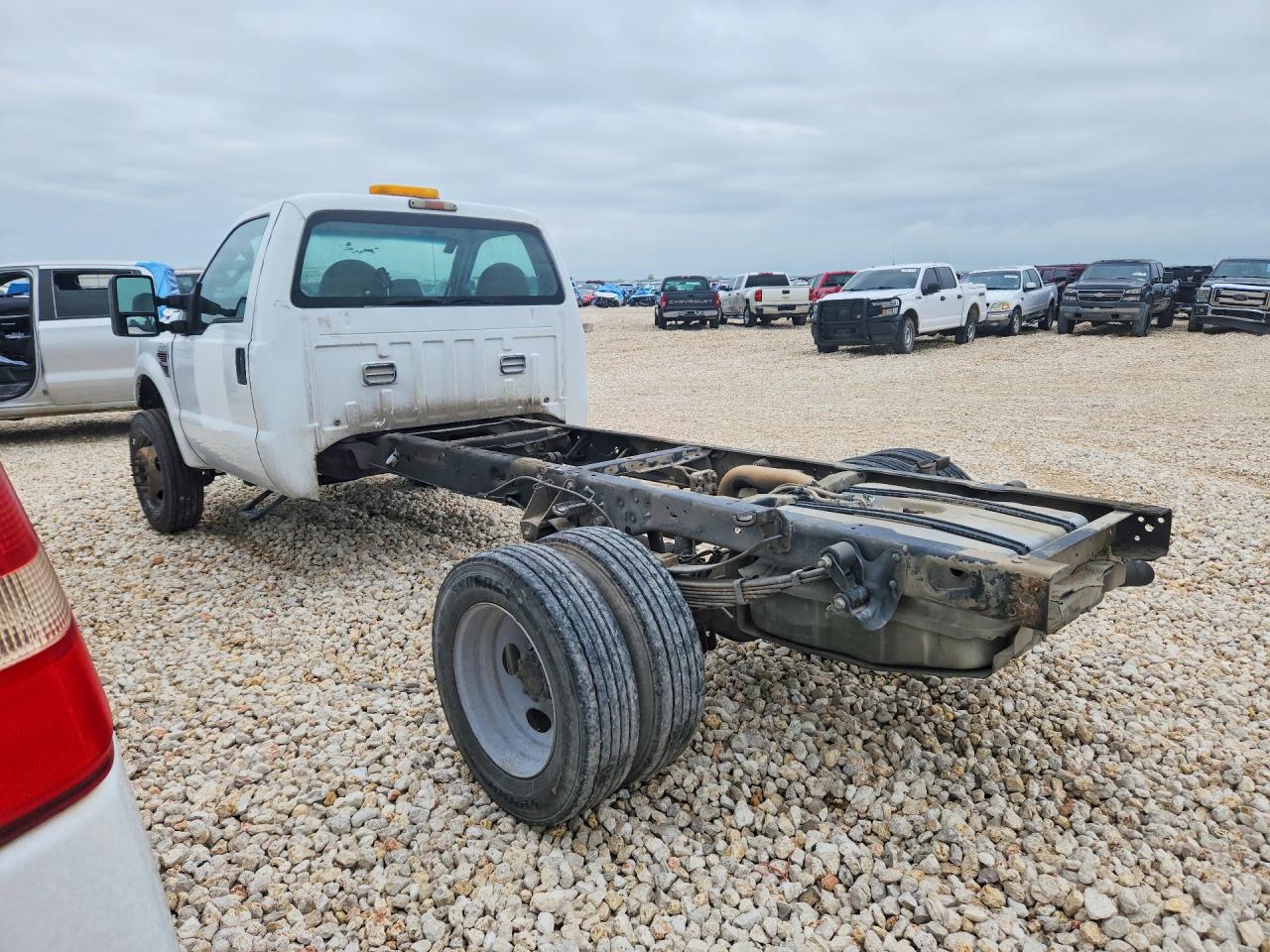 2010 Ford F450 VIN 1FDAF4GR7AEA60095 photo 2