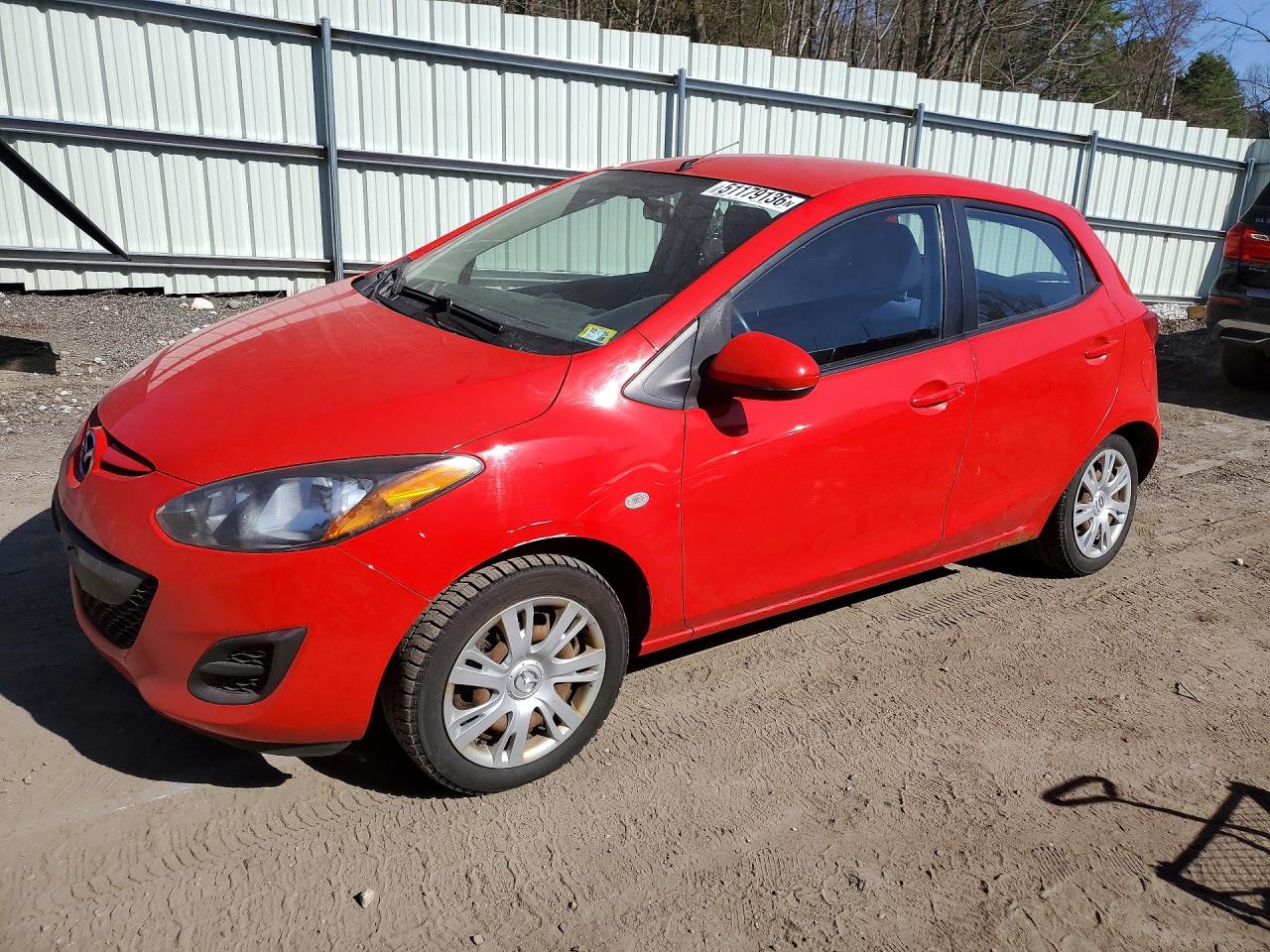 2012 Mazda 2 VIN JM1DE1KZ1C0132869 photo 1