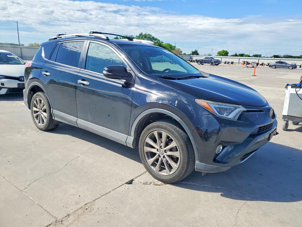 2016 Toyota Rav4 VIN 2T3DFREV6GW409974 photo 4