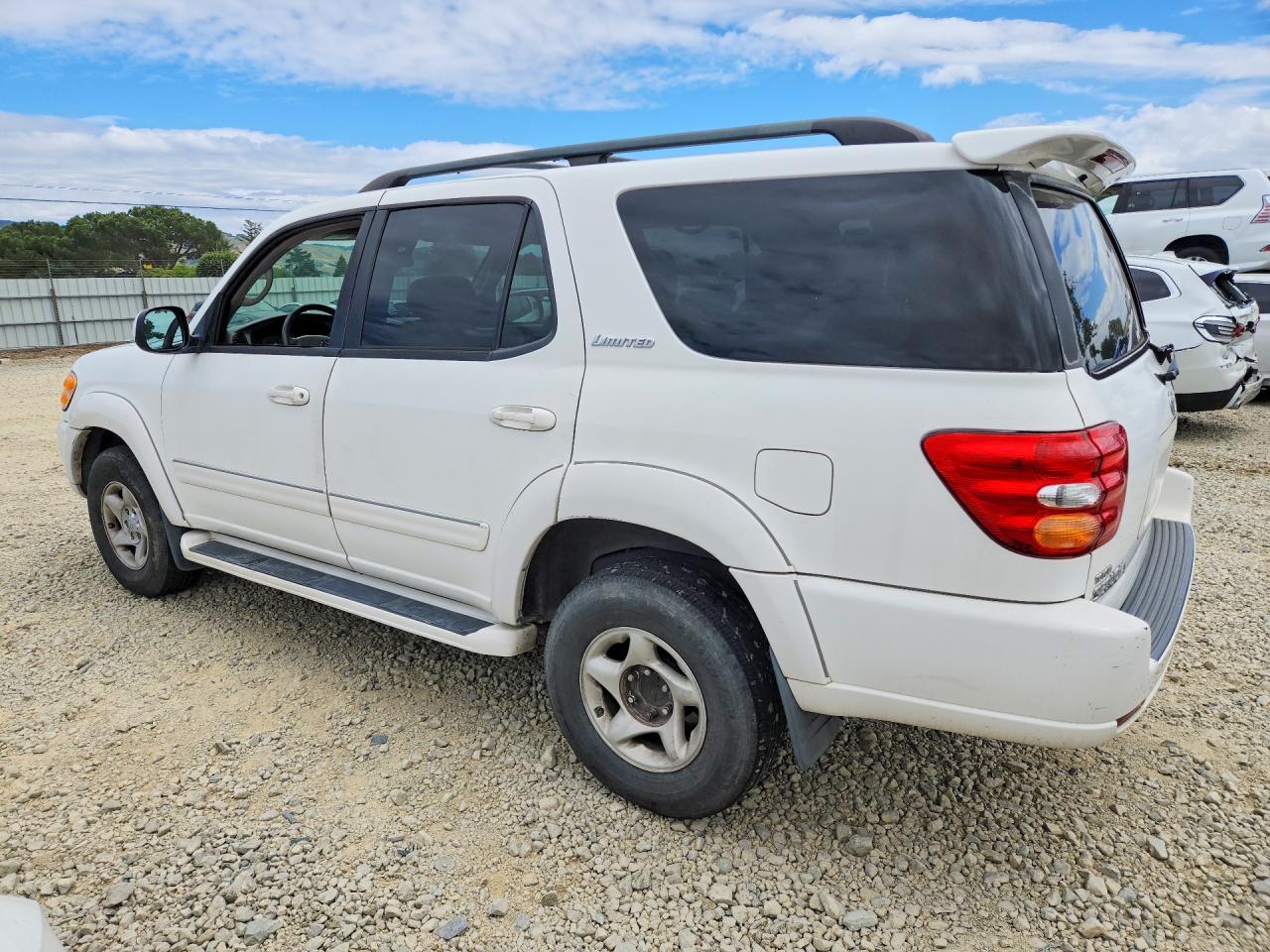 2003 Toyota Sequoia VIN 5TDBT48A23S189725 photo 2
