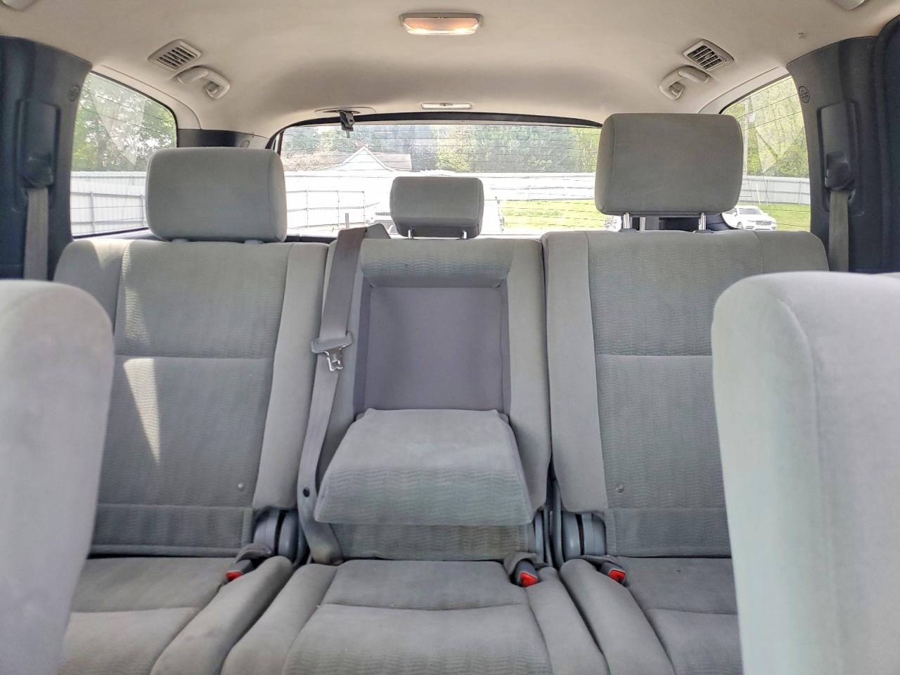 2016 Toyota Sequoia VIN 5TDBY5G15GS137908 photo 10