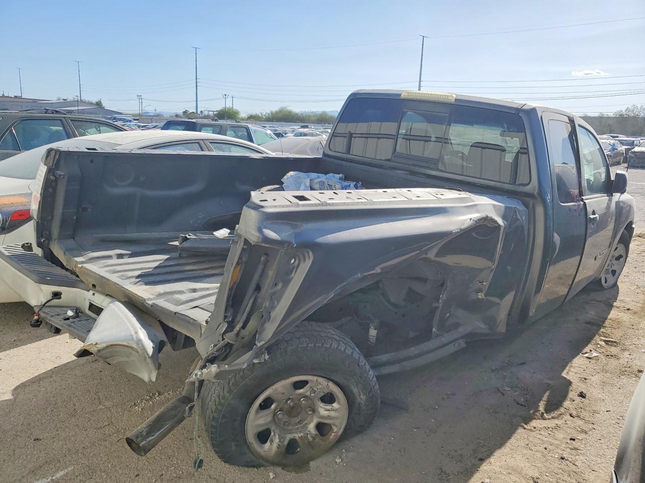 2005 Nissan TITAN VIN 1N6AA06A85N557649 photo 3
