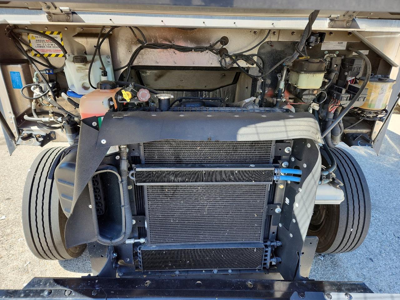 2020 FREIGHTLINER All other VIN 4UZAC2EA1LCLZ7001 photo 12