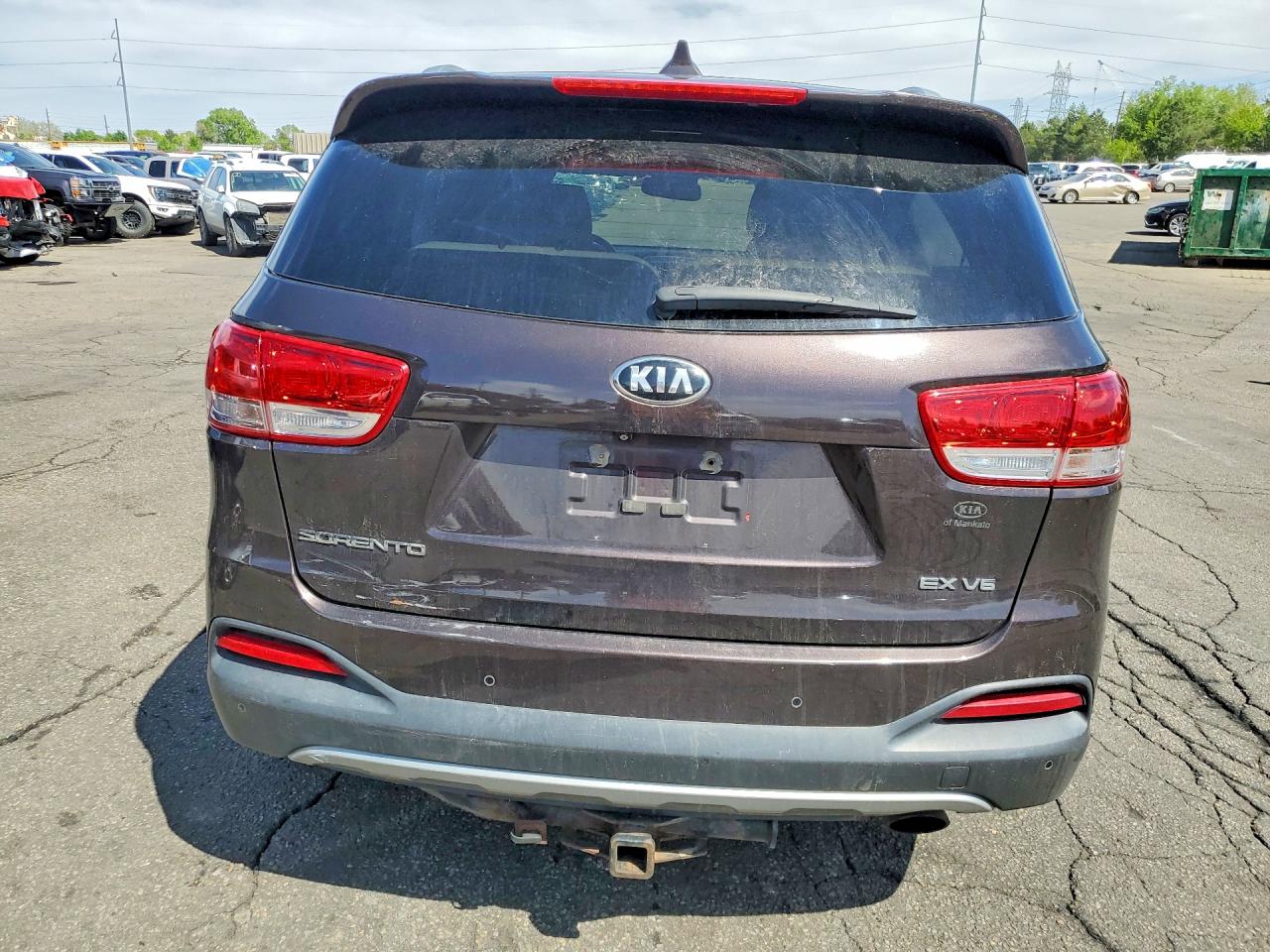 2016 Kia Sorento VIN 5XYPHDA52GG084013 photo 6