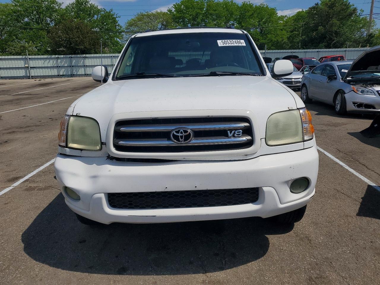 2004 Toyota Sequoia VIN 5TDBT48A94S221135 photo 5