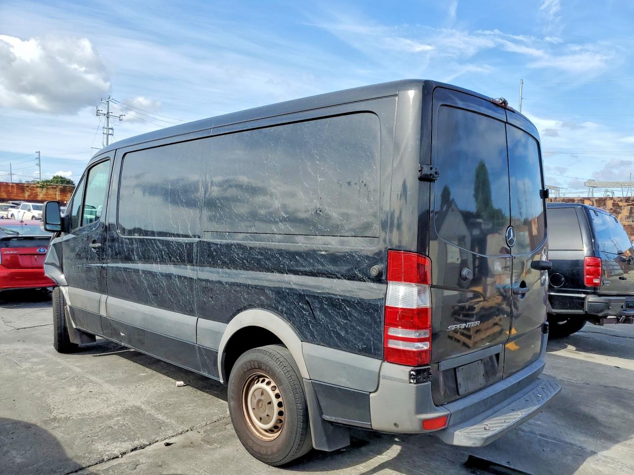 2016 Mercedes-Benz Sprinter VIN WD3PE7DD1GP281632 photo 2