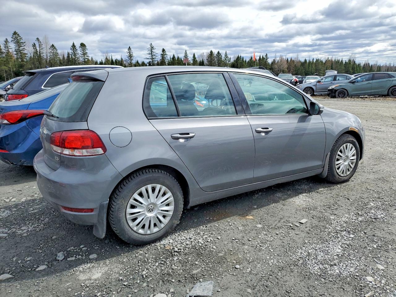 2013 Volkswagen Golf VIN WVWDA7AJ4DW124127 photo 3
