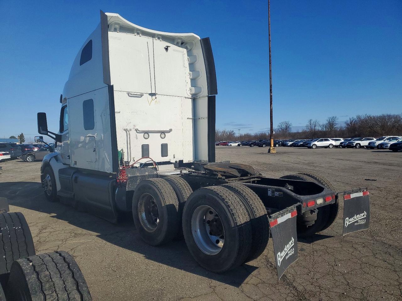 2019 PETERBILT All other VIN 1XPBDP9X7KD613104 photo 3