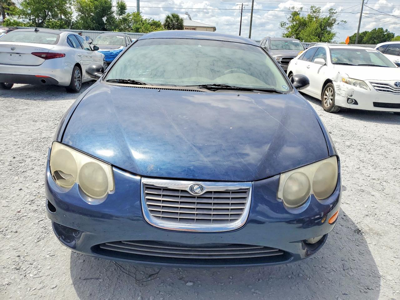 2004 Chrysler 300 VIN 2C3HE66G14H690486 photo 5