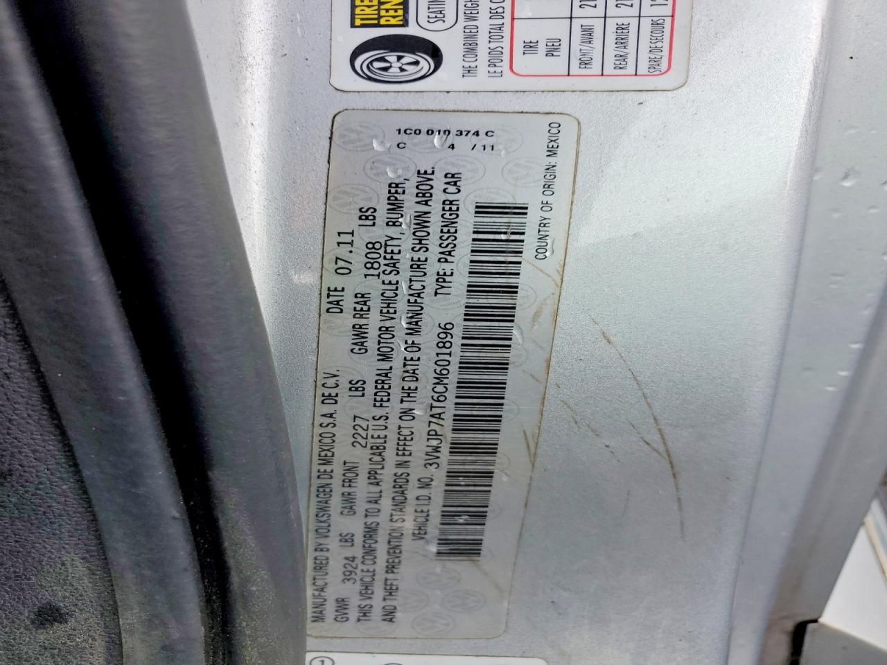 2012 Volkswagen Beetle VIN 3VWJP7AT6CM601896 photo 12