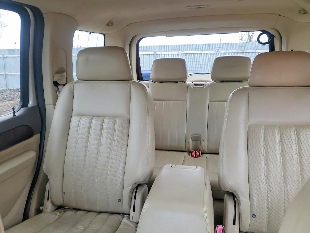 2004 LINCOLN Aviator VIN 5LMEU88H24ZJ44887 photo 10