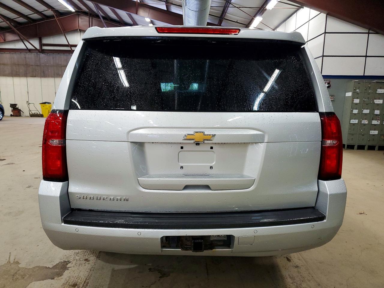 2015 Chevrolet Suburban VIN 1GNSKJKC8FR556990 photo 6