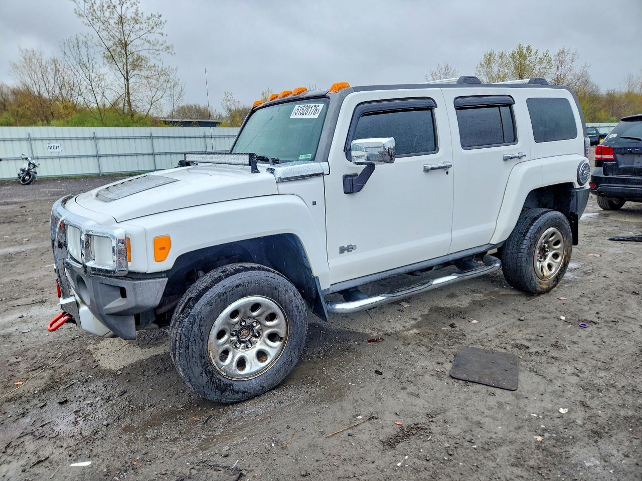 2008 Hummer H3 VIN 5GTEN13E988153521 photo 1