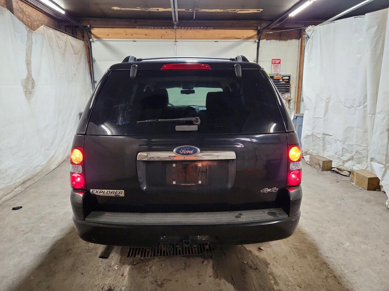 2009 Ford Explorer VIN 1FMEU73869UA42274 photo 6