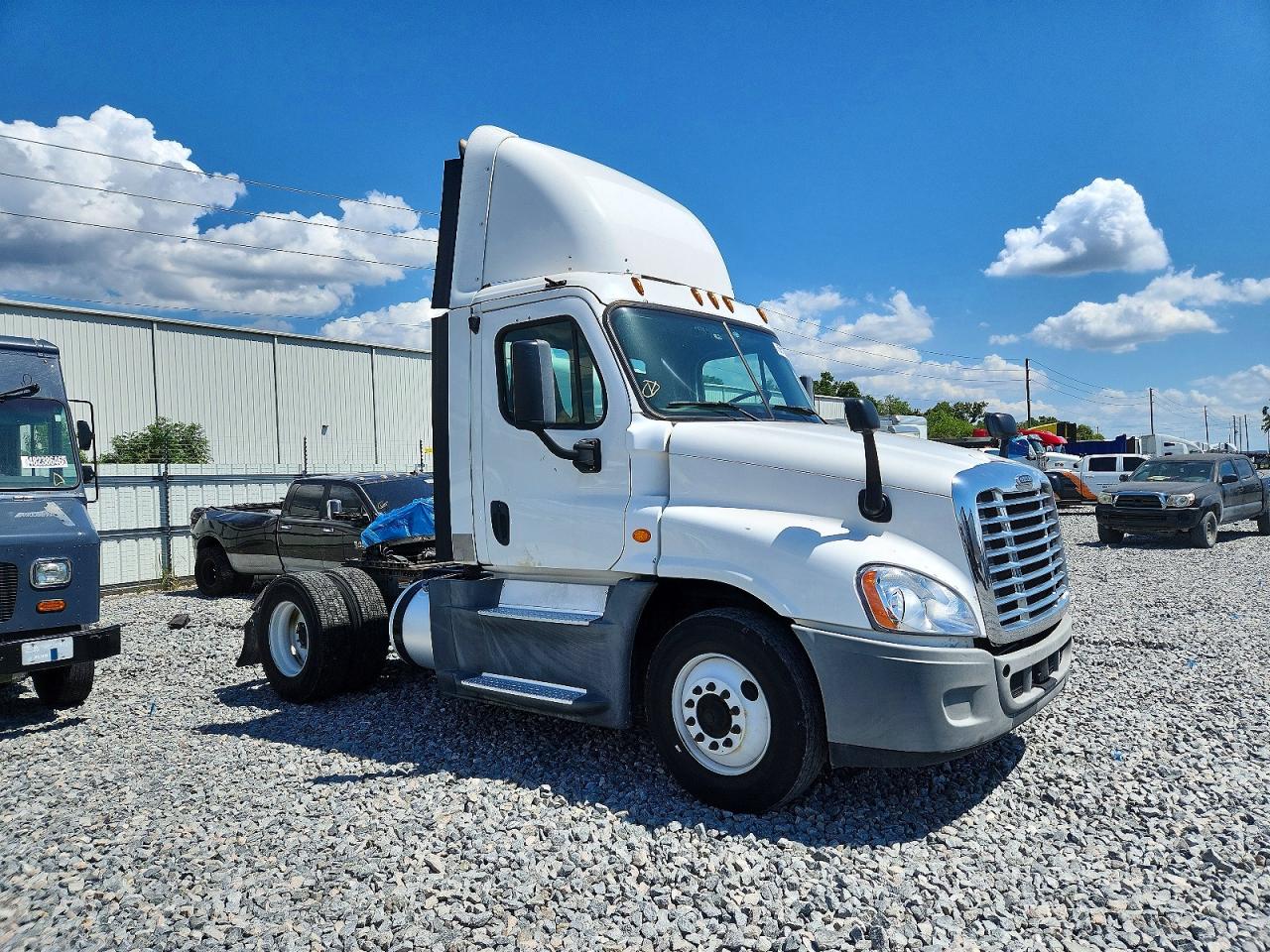 2016 FREIGHTLINER All other VIN 1FUBGEDV6GLHC5660 photo 1