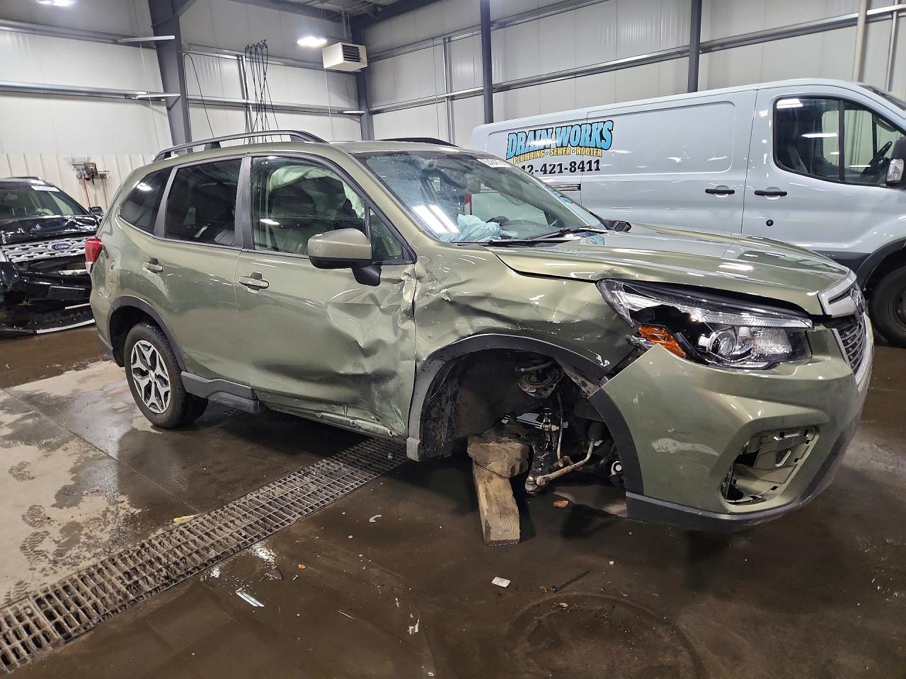 2020 Subaru Forester VIN JF2SKAJC3LH457989 photo 4