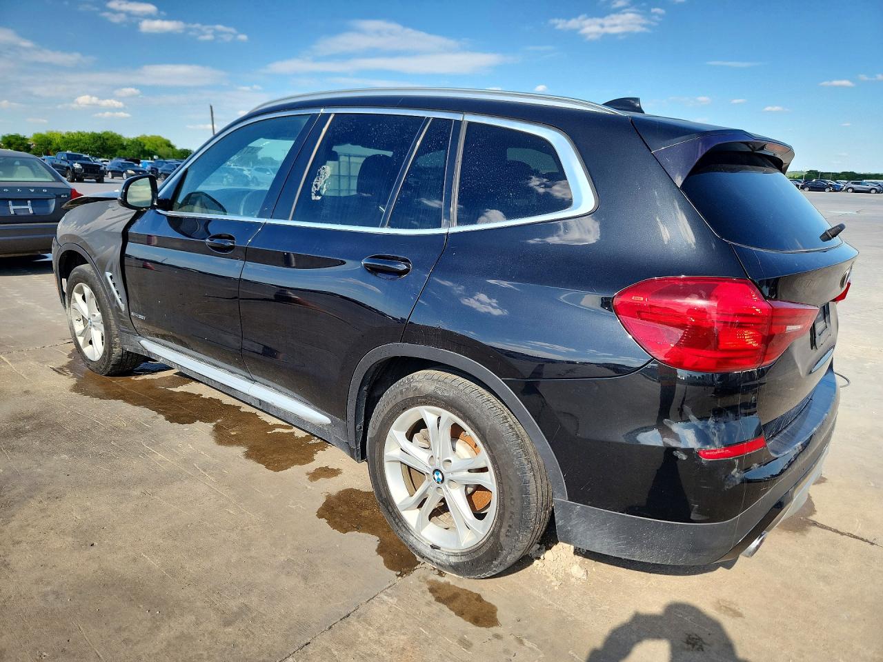2018 BMW X3 VIN 5UXTR9C53JLD63604 photo 2