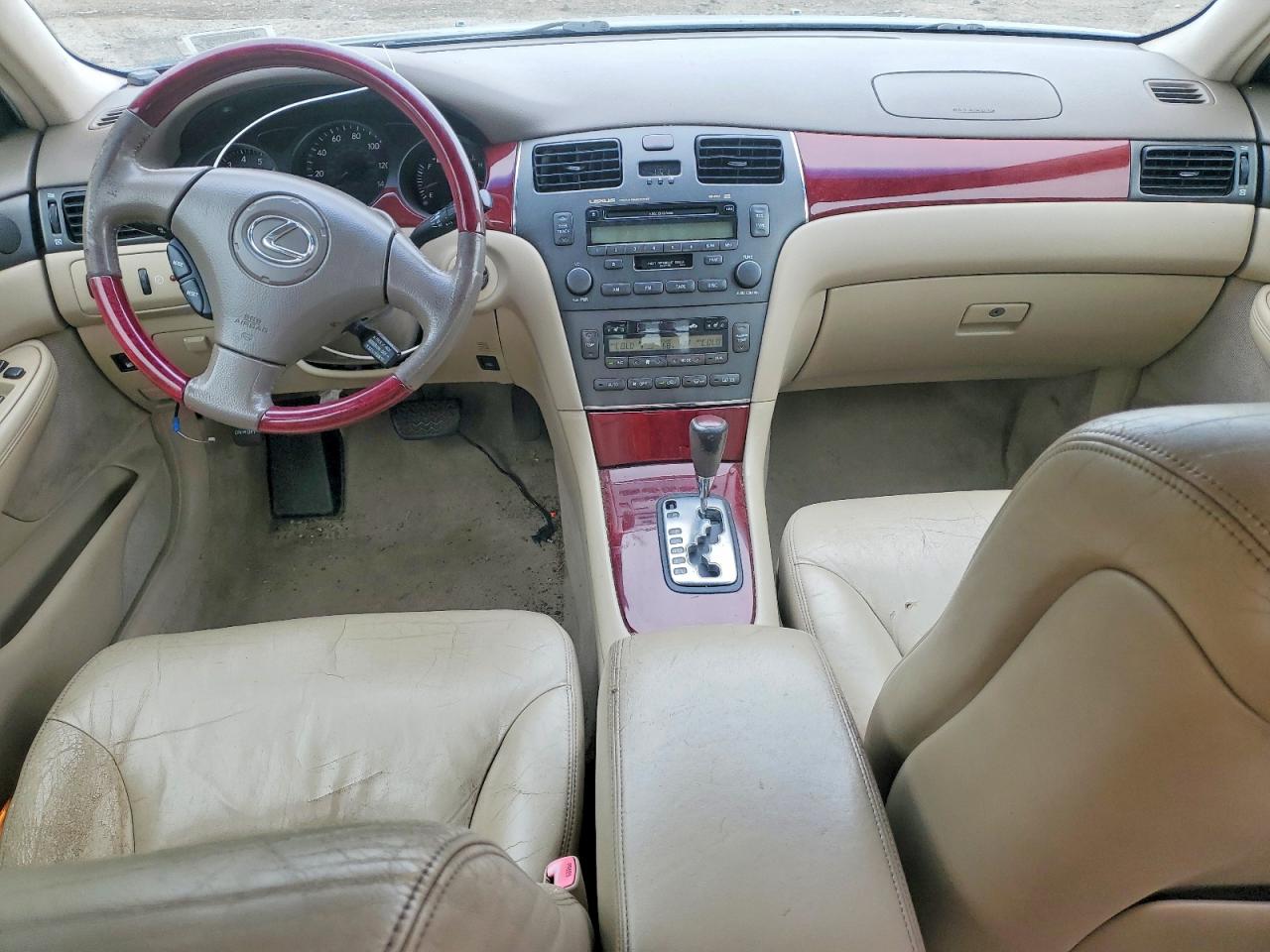 2004 LEXUS Es330 VIN JTHBA30G640005602 photo 8