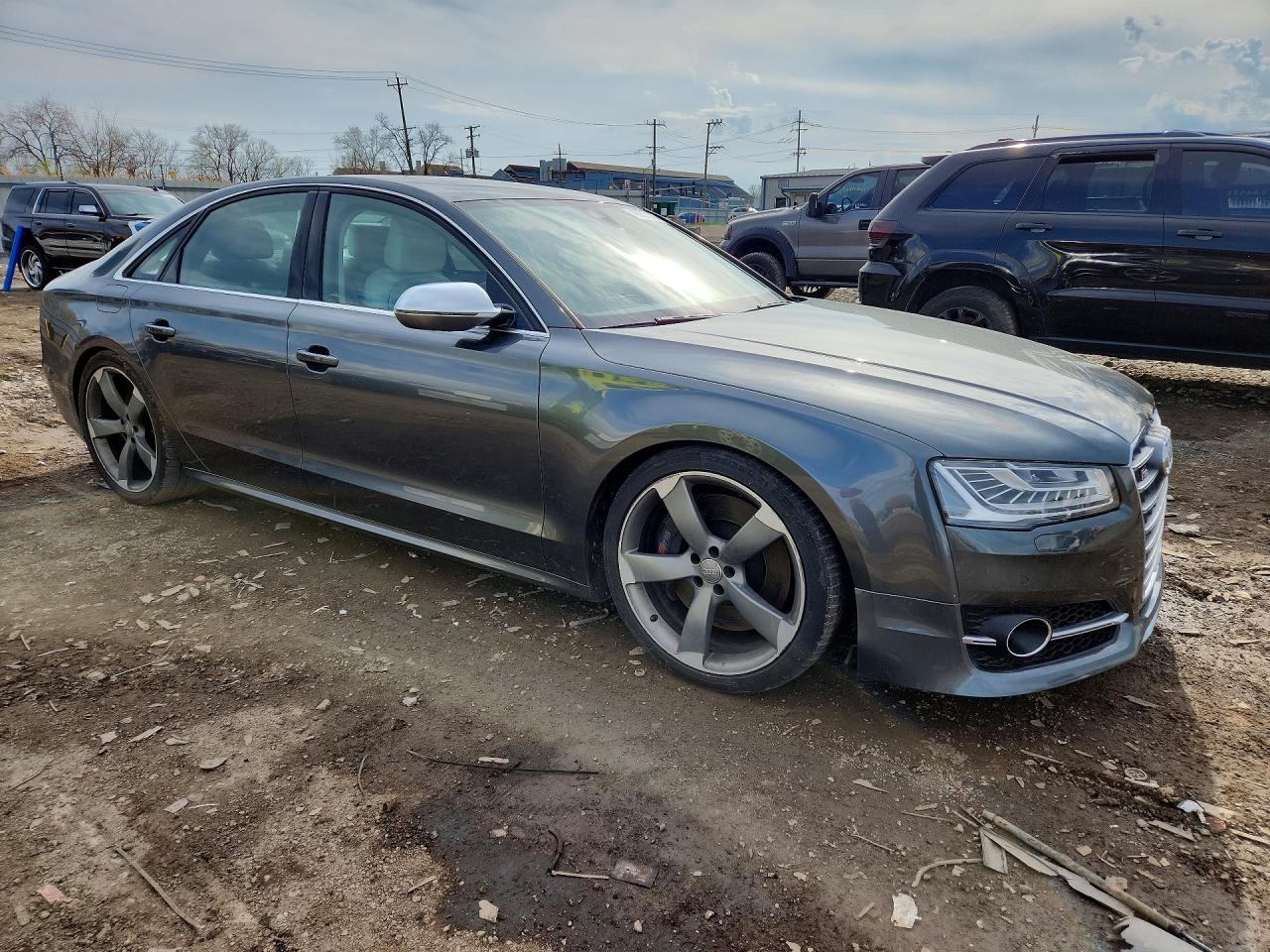 2014 Audi S8 VIN WAUD2AFD1EN002875 photo 4