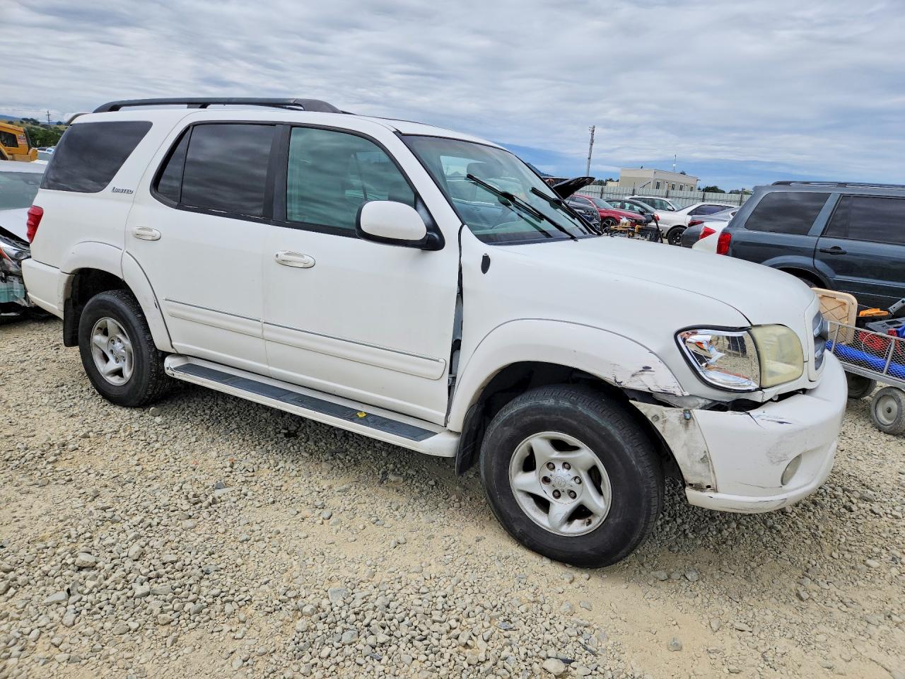 2003 Toyota Sequoia VIN 5TDBT48A23S189725 photo 4