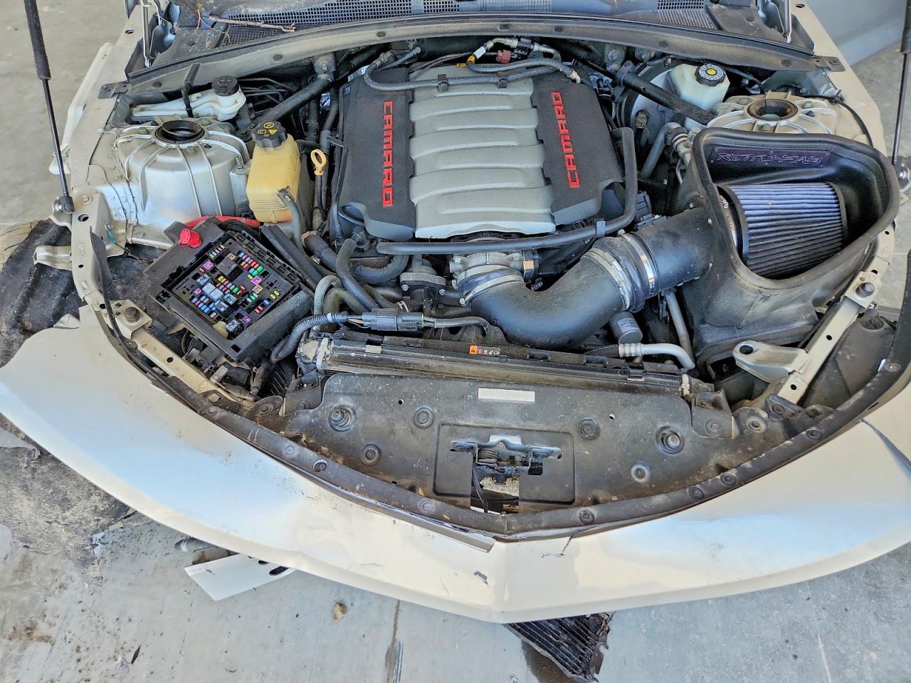 2018 Chevrolet Camaro VIN 1G1FE1R70J0158561 photo 11