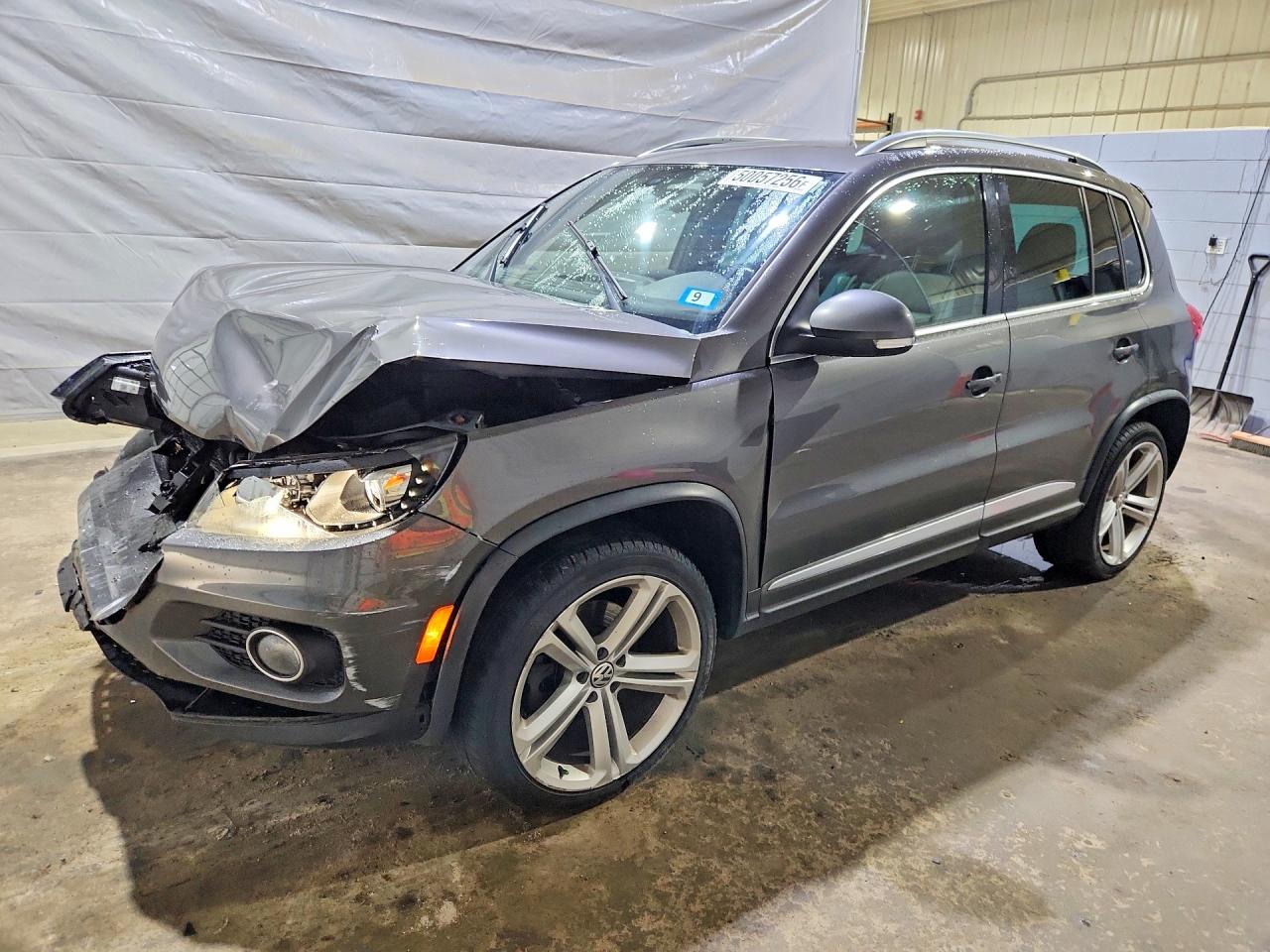 2014 VOLKSWAGEN Tiguan VIN WVGBV3AXXEW058799 photo 1