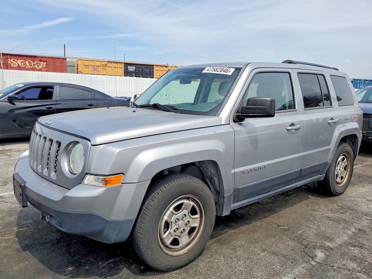 2015 Jeep Patriot VIN 1C4NJPBA0FD285740 photo 1