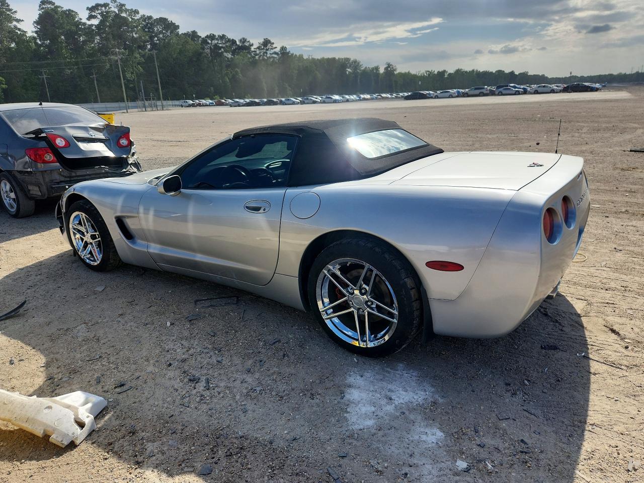 2000 CHEVROLET Corvette VIN 1G1YY32G2Y5103838 photo 2