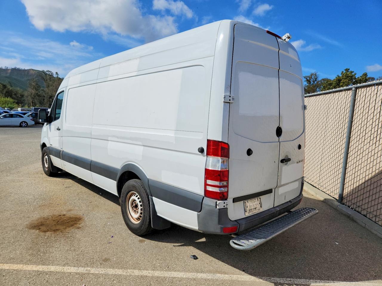 2015 Mercedes-Benz Sprinter VIN WD3PE8DB9FP135871 photo 2
